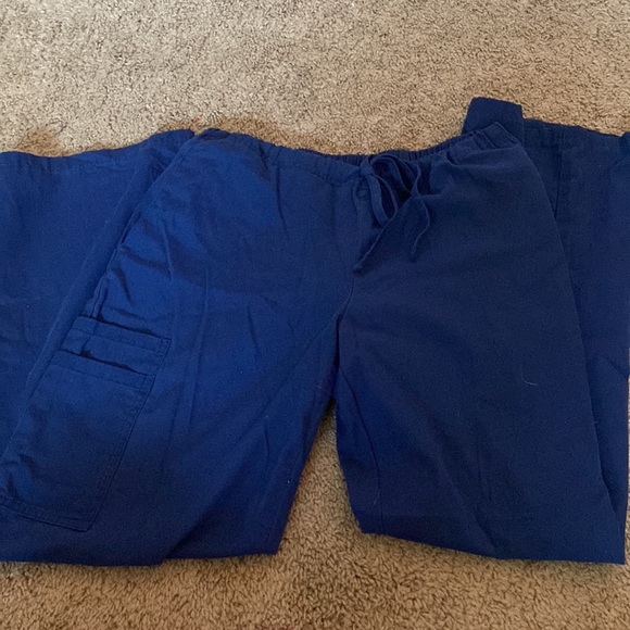 Scrub Set - Picture 5 of 7